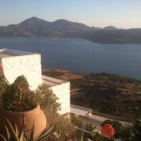 Kastro Milos Plaka (Milos)